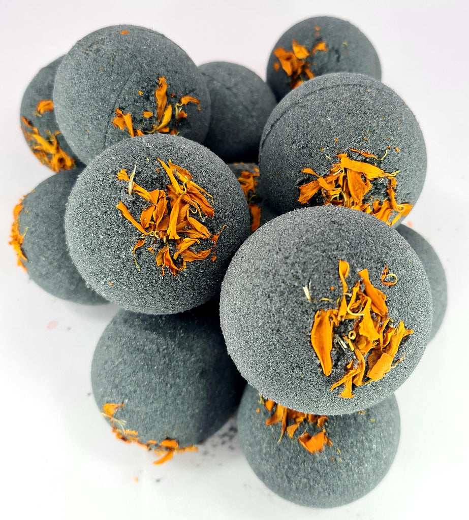 Activated charcoal bath bomb